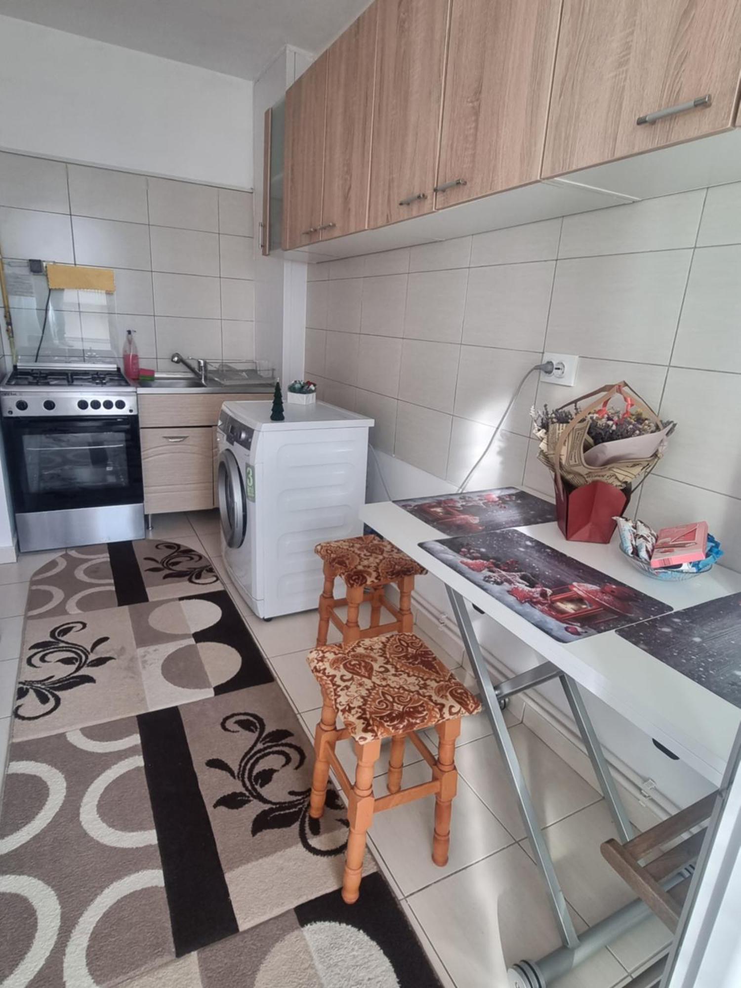 Garsoniera Emilia Daire Câmpulung Moldovenesc Oda fotoğraf